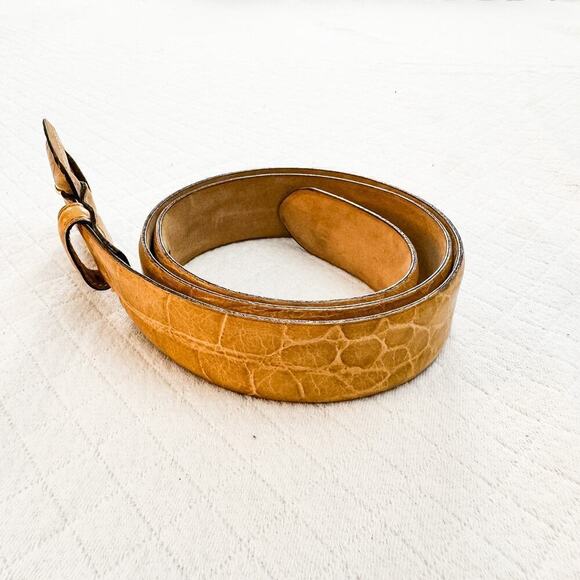 Saks Fifth Avenue Leather Skirt Alligator Embossed Belt SZ Small - Picture 2 of 4